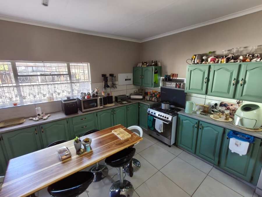3 Bedroom Property for Sale in Bodorp North West